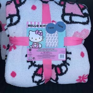Hello Kitty Twin Knit Bow Floral Blanket Pink White Reversible Throw